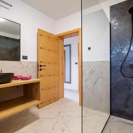 Lucas Apartment Županje