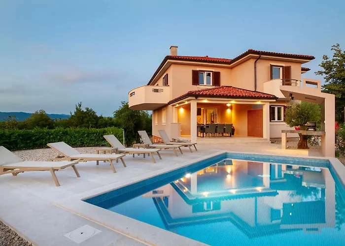 Lucas Apartamento Županje