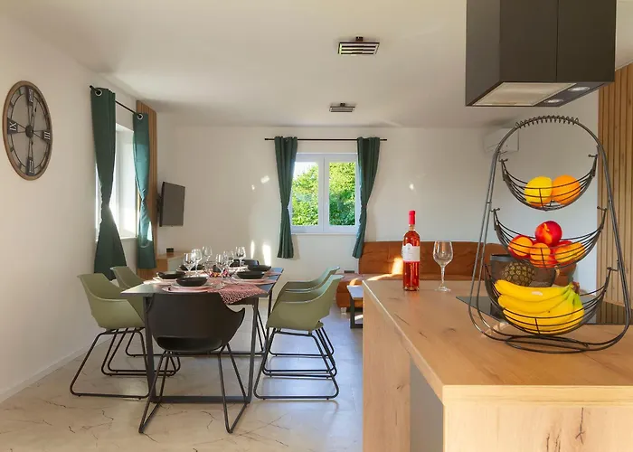 Lucas Apartamento Županje