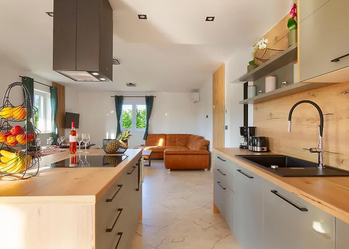 Apartman Lucas *